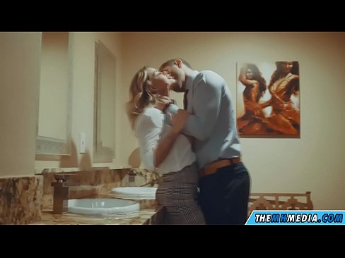 ❤️ Wanneer een rondborstige blondine je verleidt in een openbaar toilet ❤❌ Anal video at porn nl.com-porn-mz.ru ❤